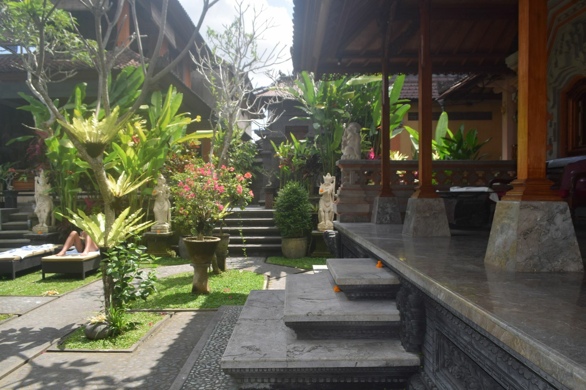 Aura Bisma Hotel Ubud Exterior foto